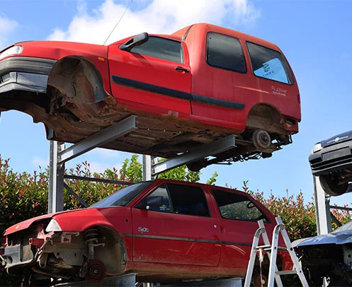 auto in demolizione a Savigliano